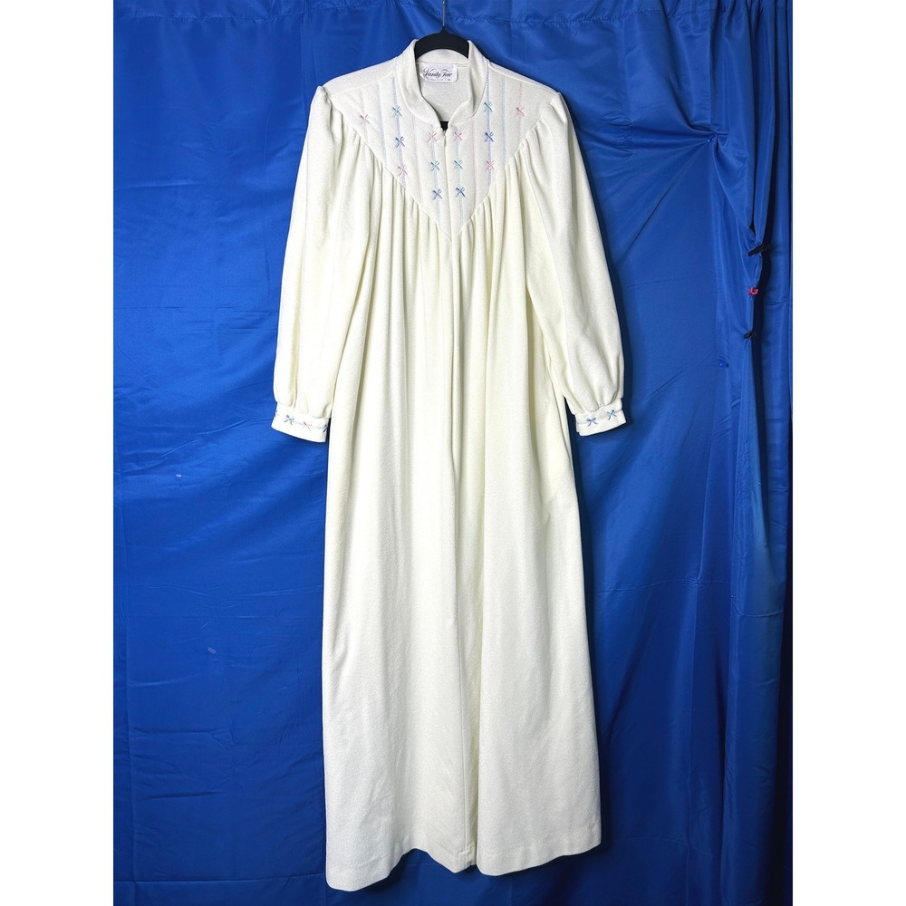 Vtg Womens Embroidered Nightgown Sz M Cottage Coquette Grannycore Puff Sleeve - Picture 2 of 10